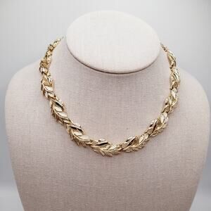 Vintage Gold Plated Leaf Link Choker Necklace 15” 1950s–1960s